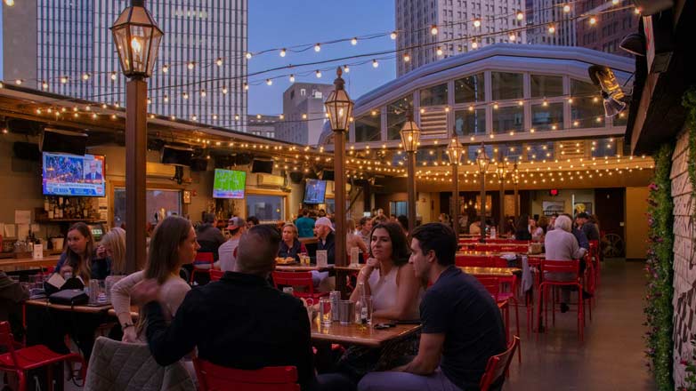 Il Tetto at Sienna Mercato - Rooftop bar in Pittsburgh | The Rooftop Guide